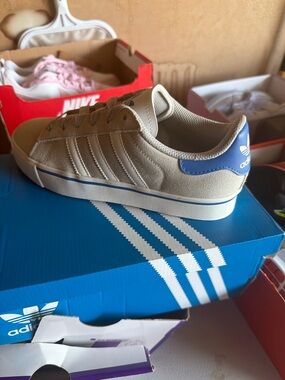 adidas Beige Canvas Sneakers with Blue Heel Accent new in box